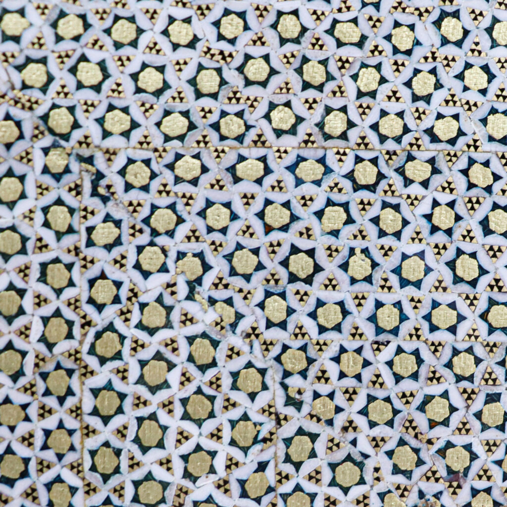 Khatamkari Chessboard Royal Model Code HQ50 view 2