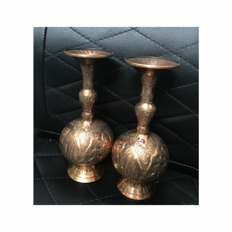 Engraved Copper Vase with Man and Inn Design Code 01, Set of 2 view 3