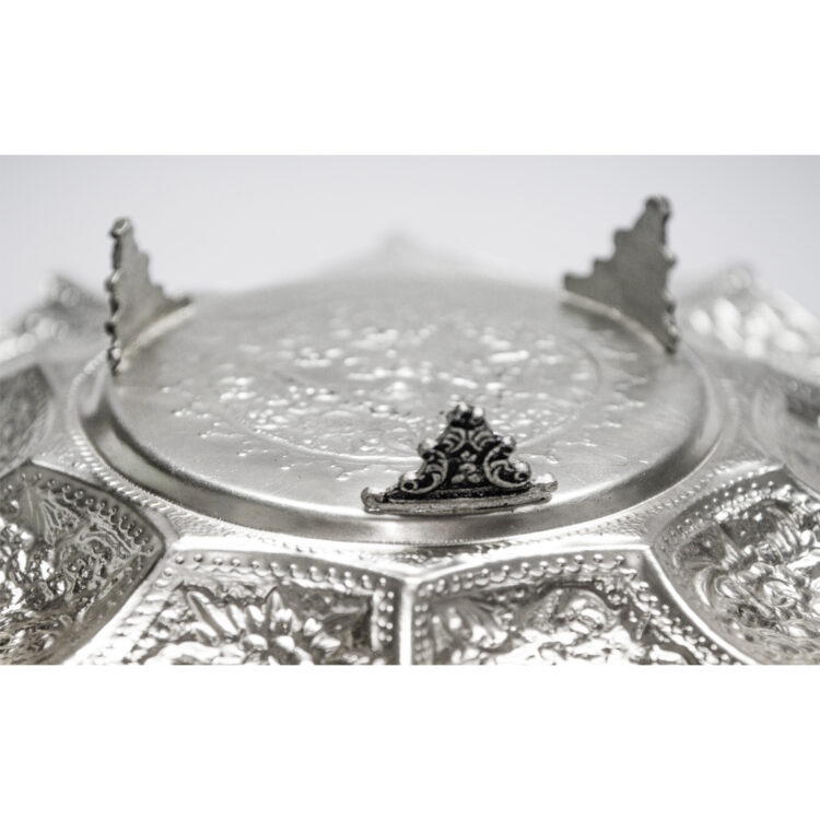 Engraved Plate with Flower and Bird Design Model XR1 view 3