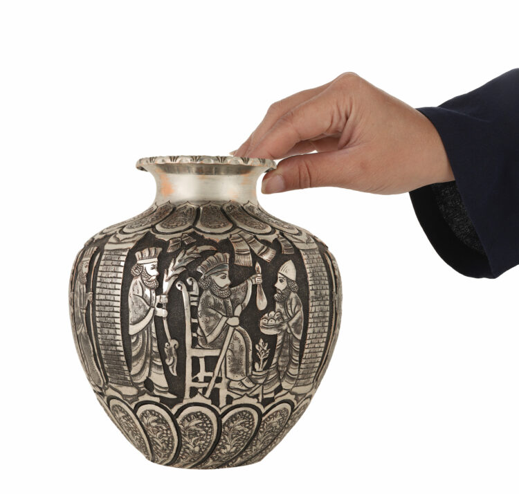 Heroic Engraved Vase with Persepolis Design Code 903 view 3