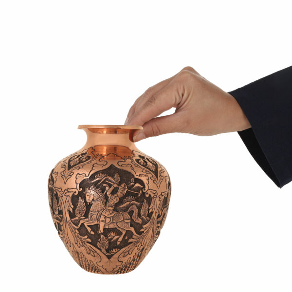 Heroic Engraved Vase with Polo Design Code 910 view 2